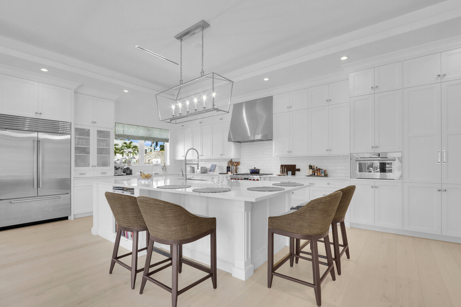 934 N Loxahatchee Drive