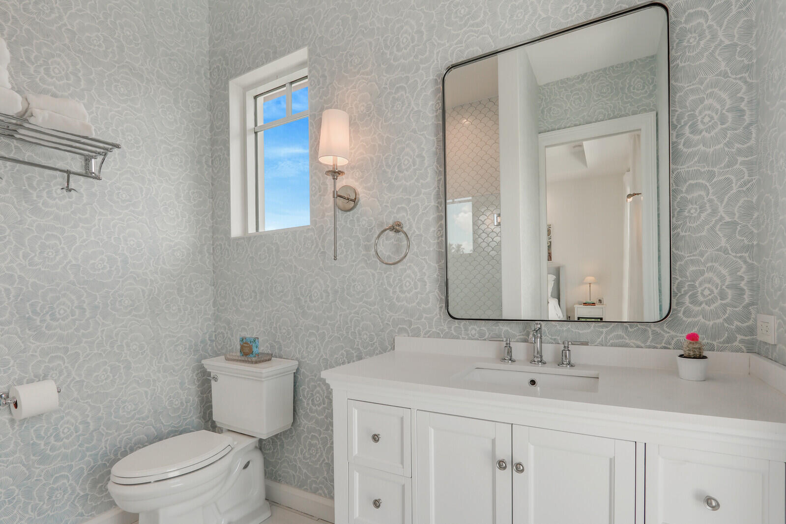 934 N Loxahatchee Drive