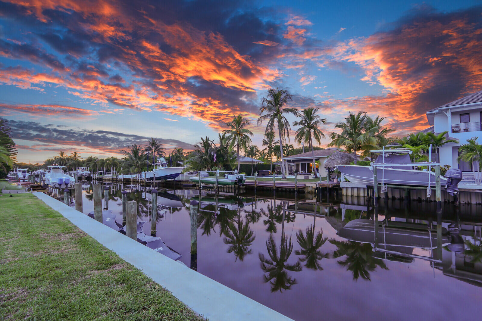 934 N Loxahatchee Drive