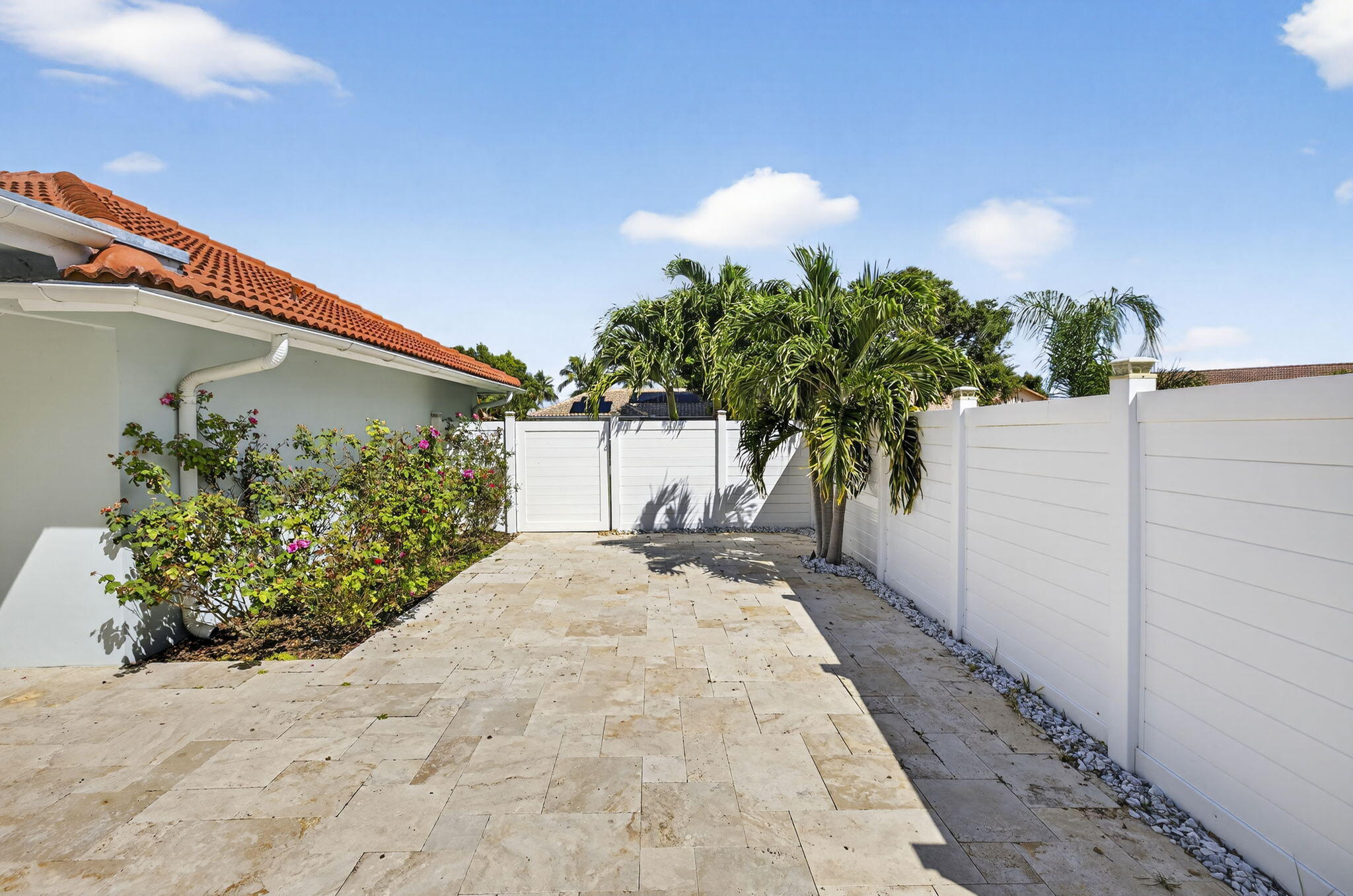 10424 Sail Place