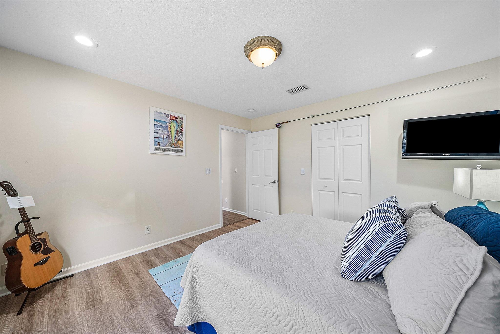 18670 SE Lakeside Way