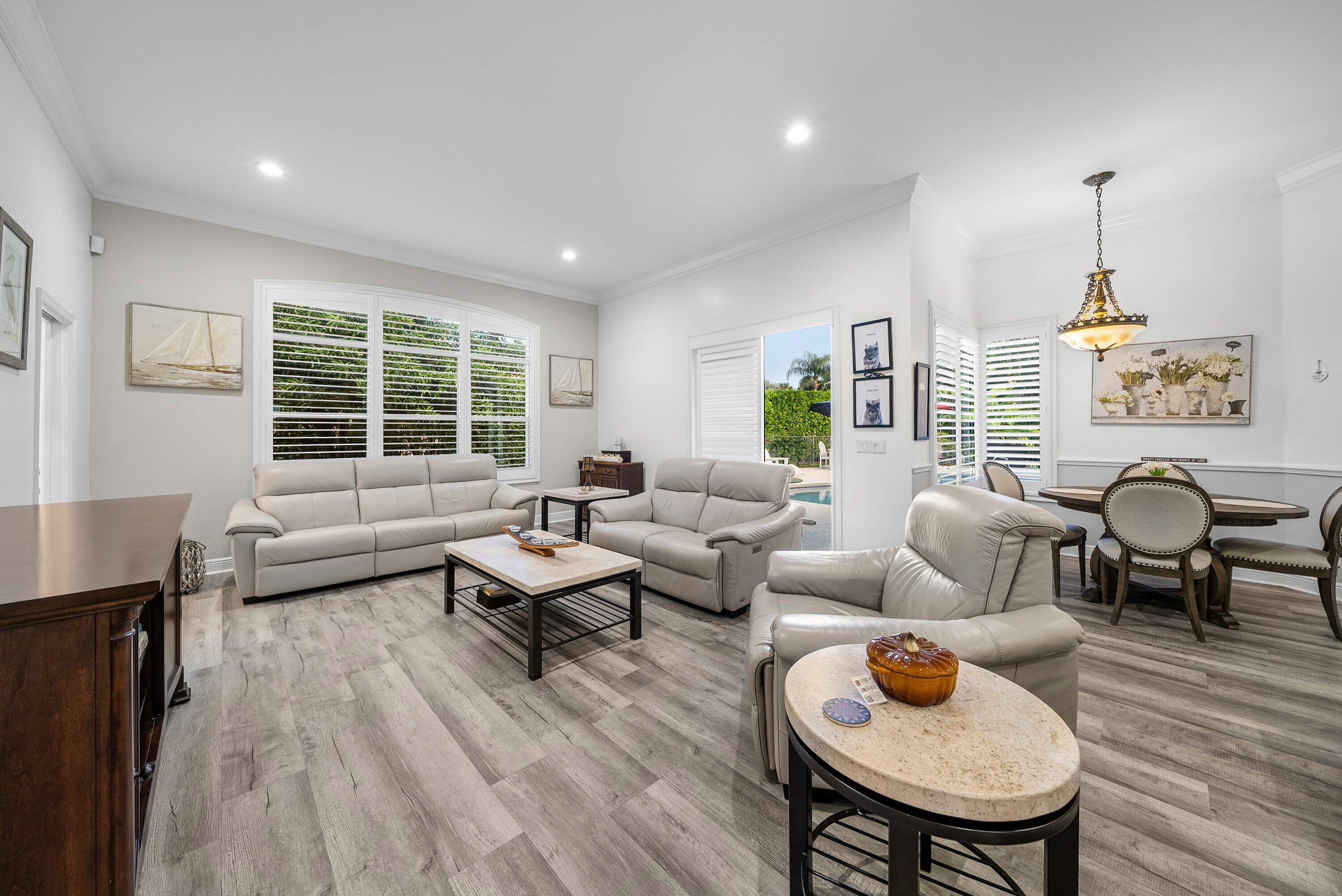 18670 SE Lakeside Way