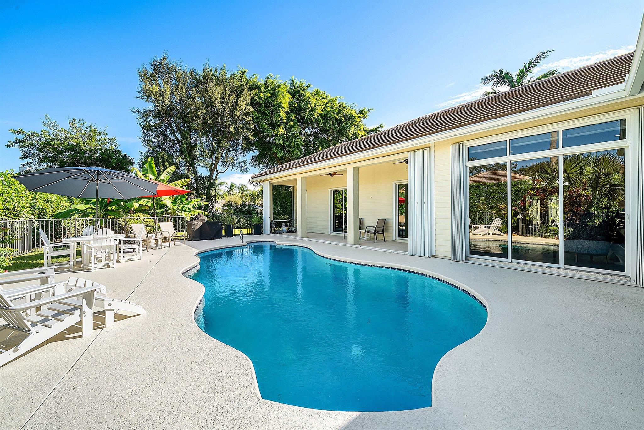 18670 SE Lakeside Way