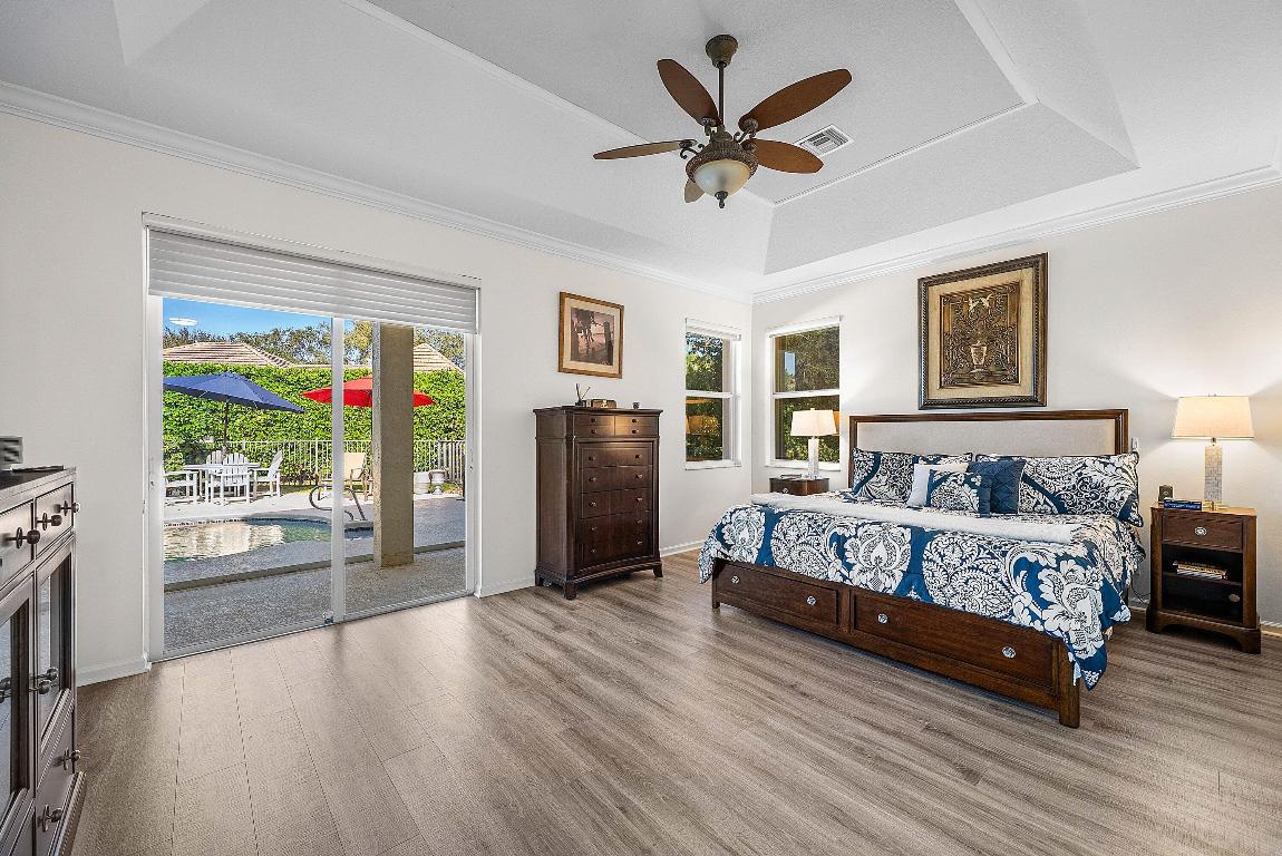 18670 SE Lakeside Way