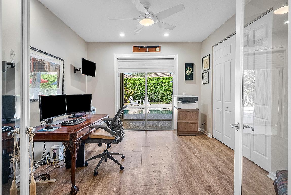 18670 SE Lakeside Way