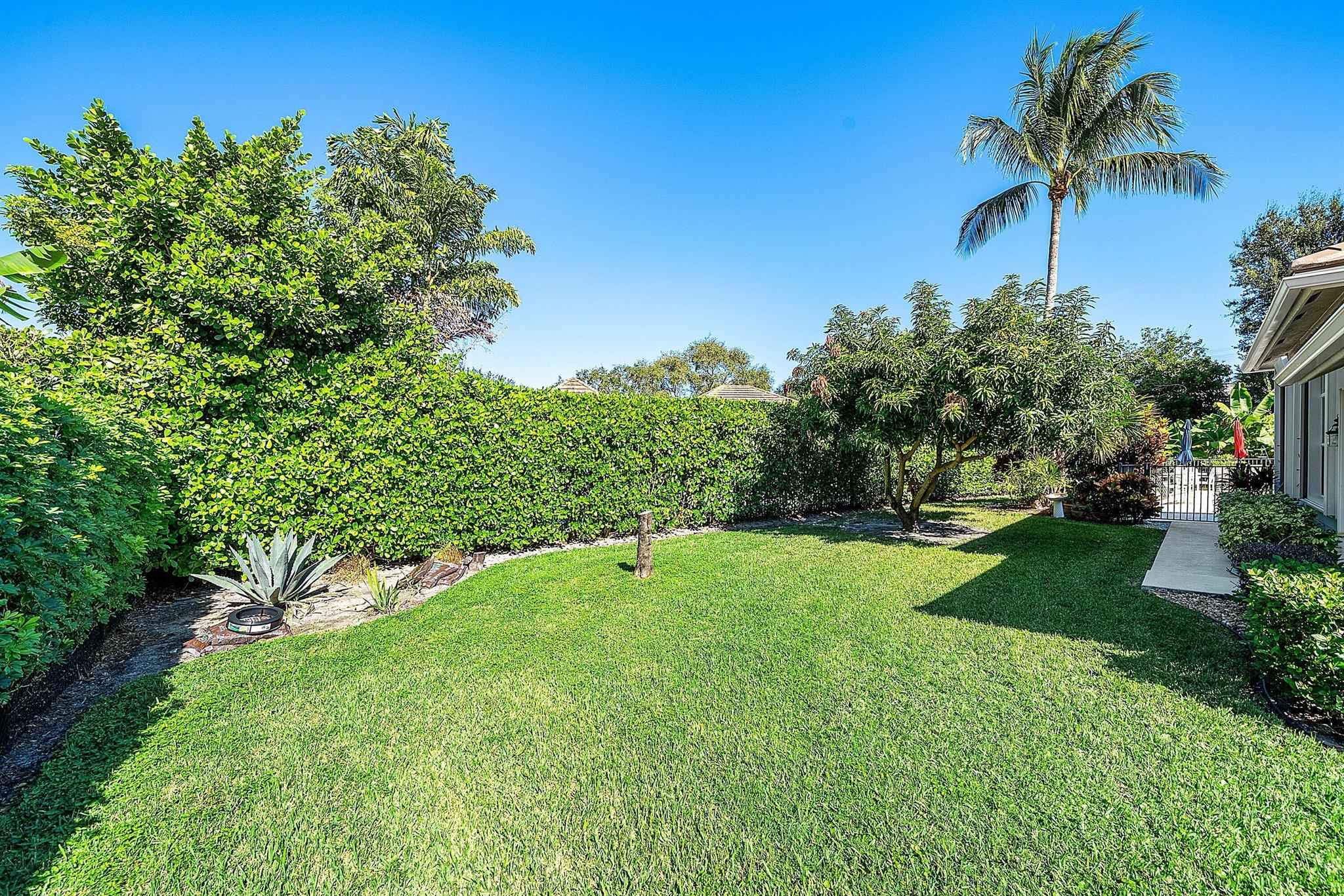 18670 SE Lakeside Way