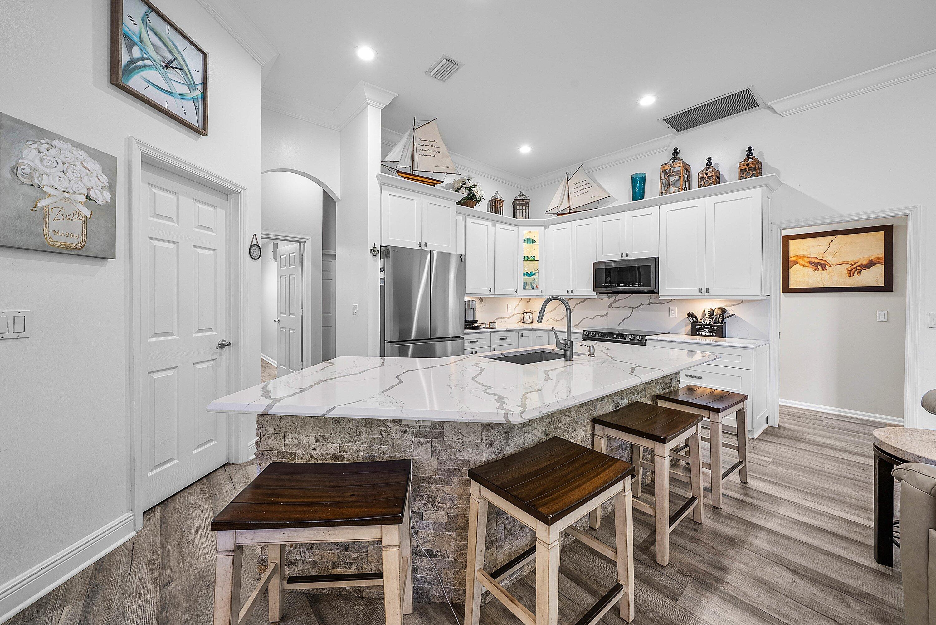 18670 SE Lakeside Way