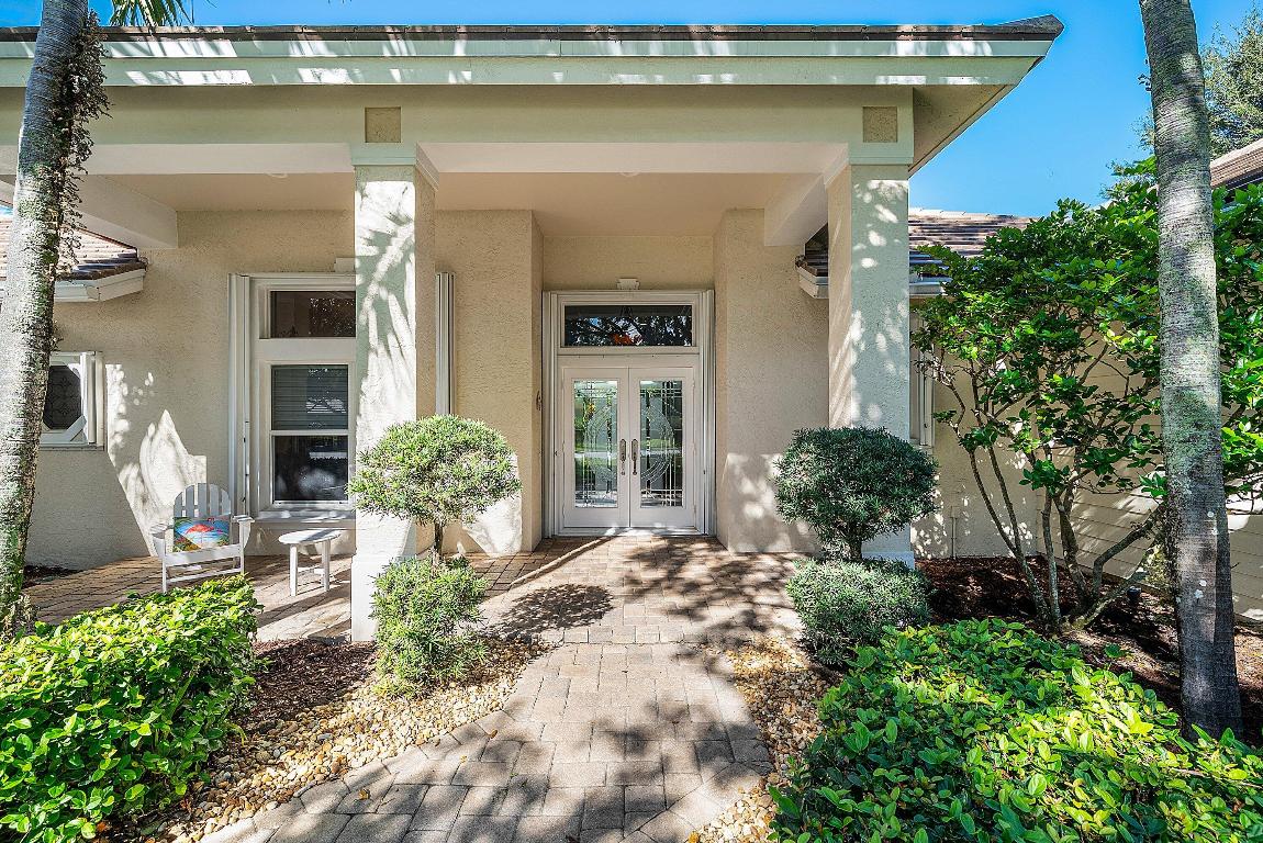 18670 SE Lakeside Way