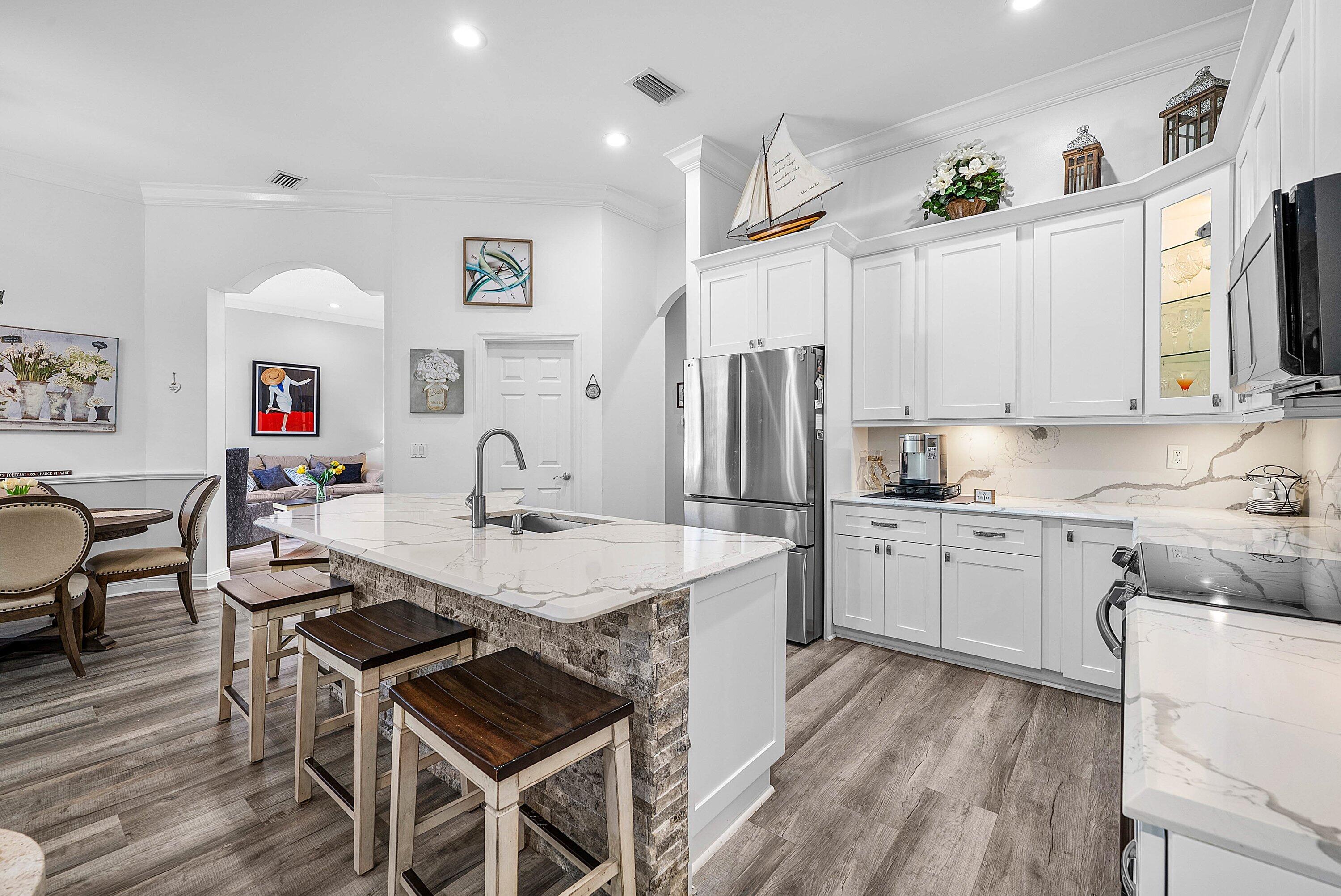 18670 SE Lakeside Way