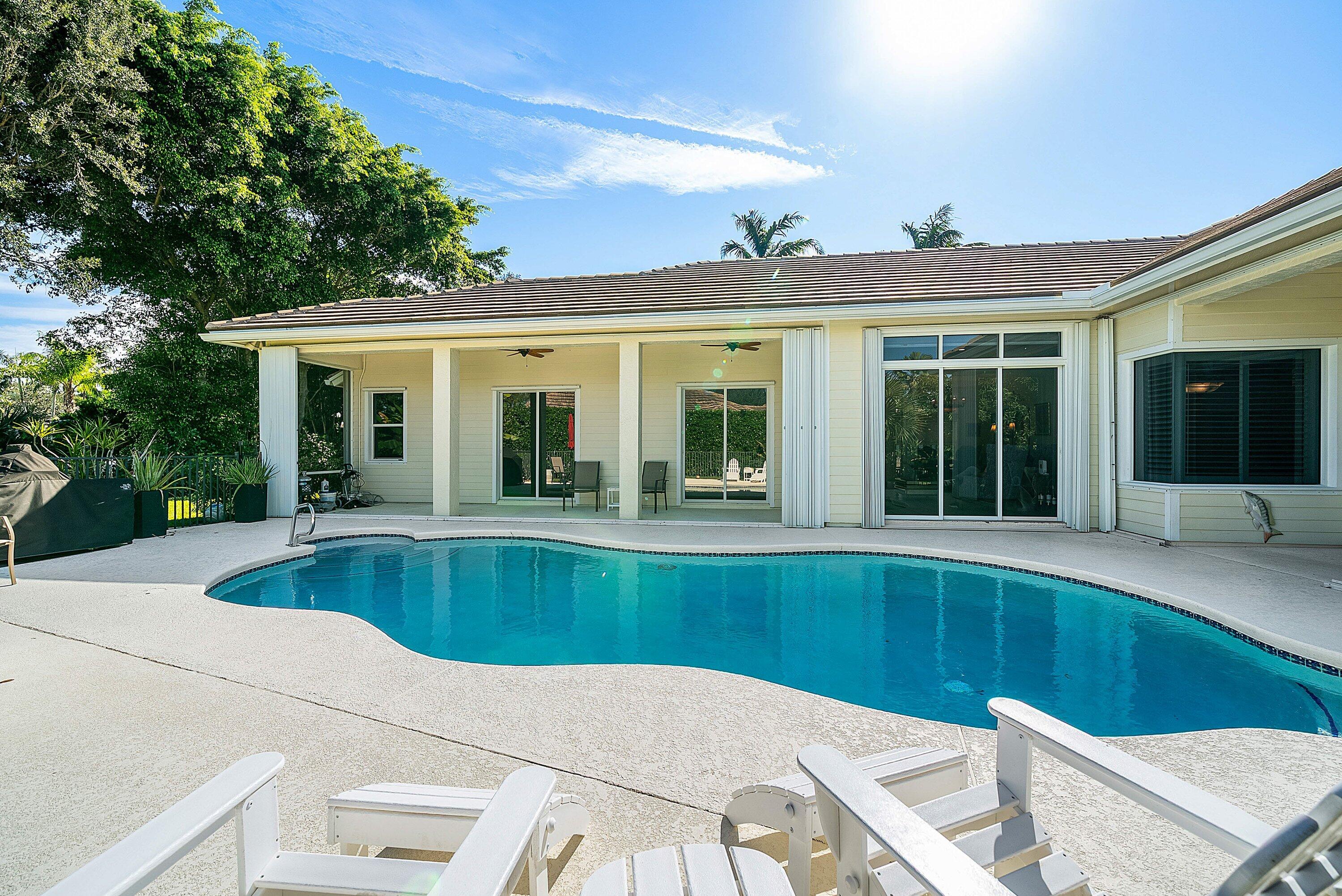 18670 SE Lakeside Way