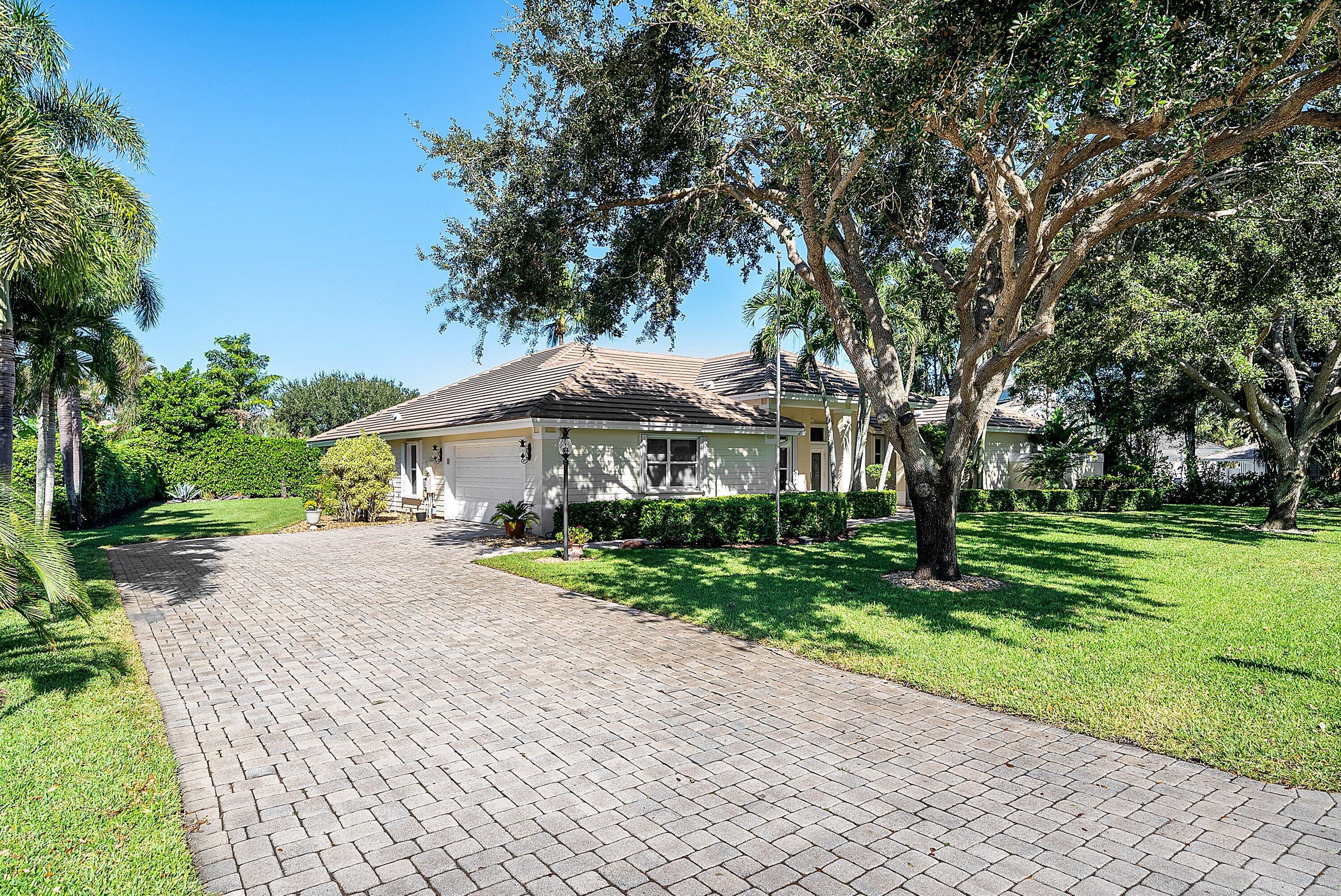18670 SE Lakeside Way