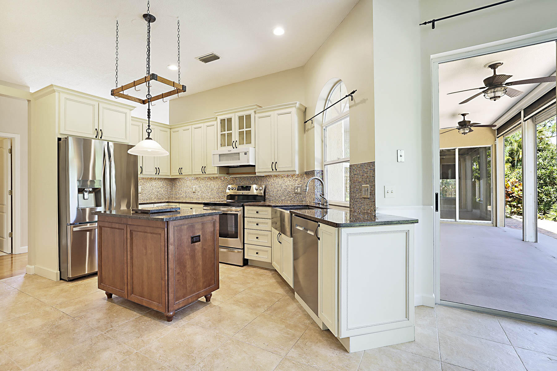 227 Shorewood Way