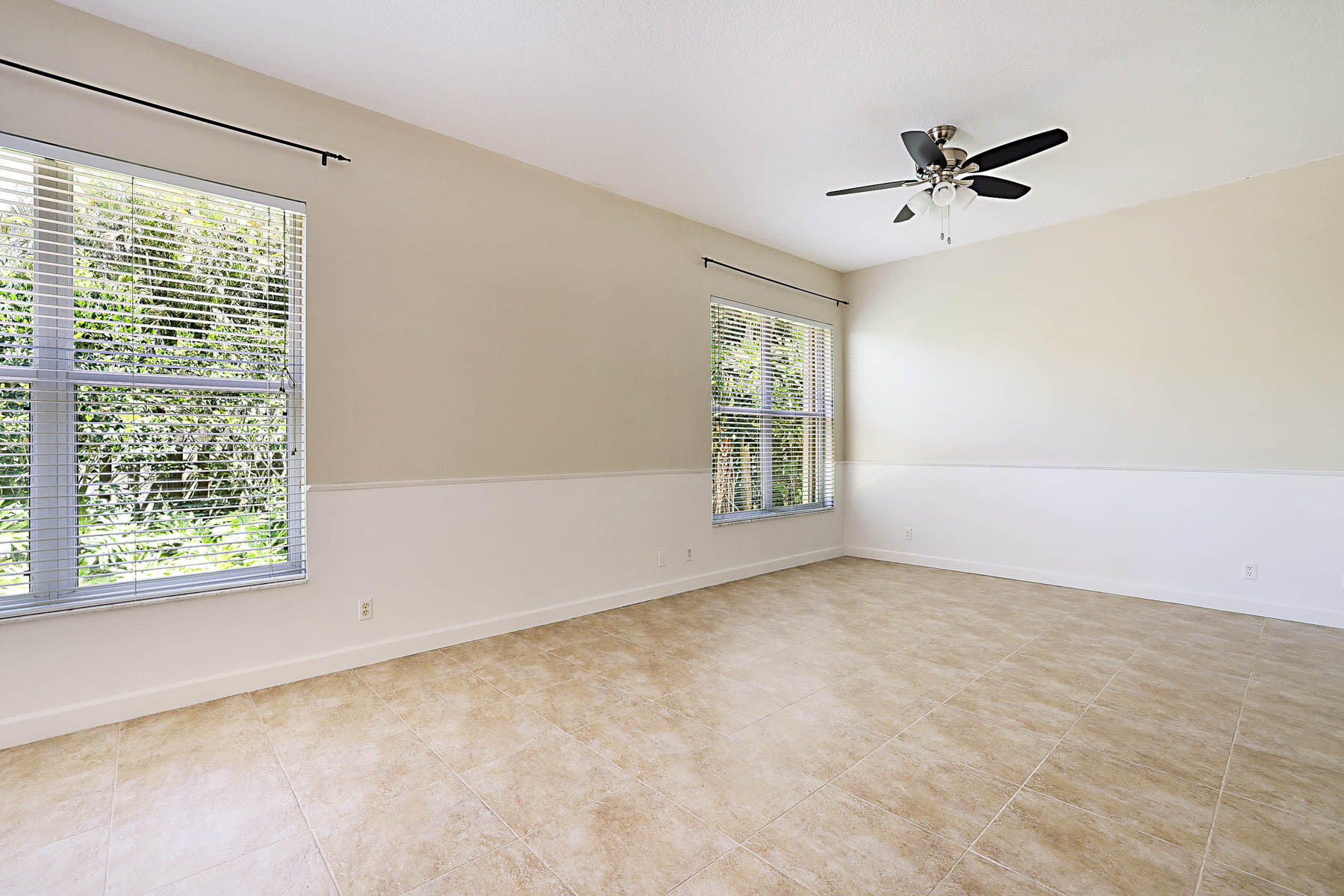 227 Shorewood Way