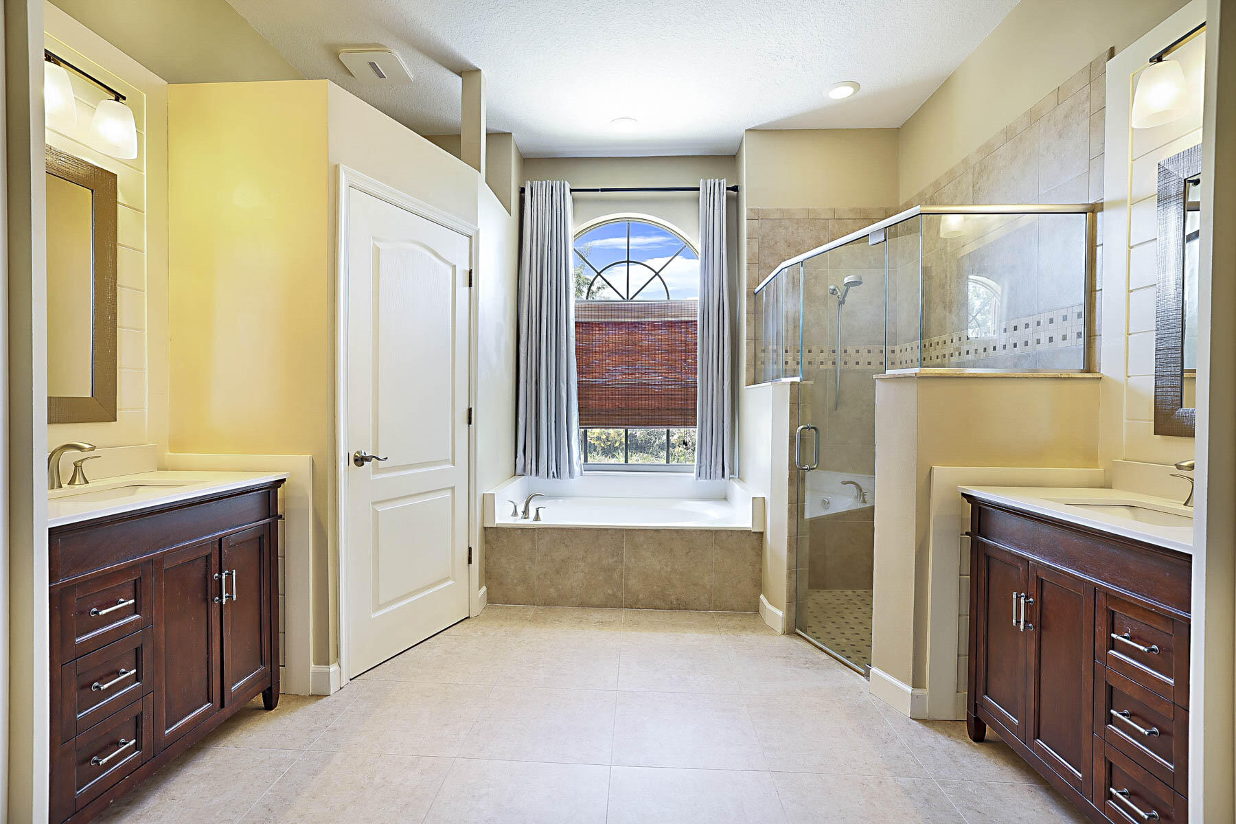 227 Shorewood Way