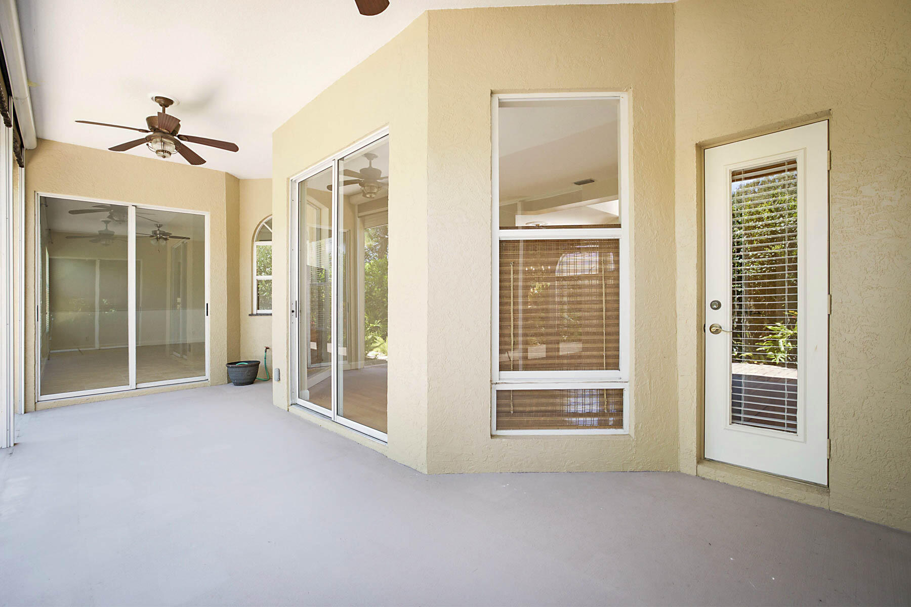 227 Shorewood Way