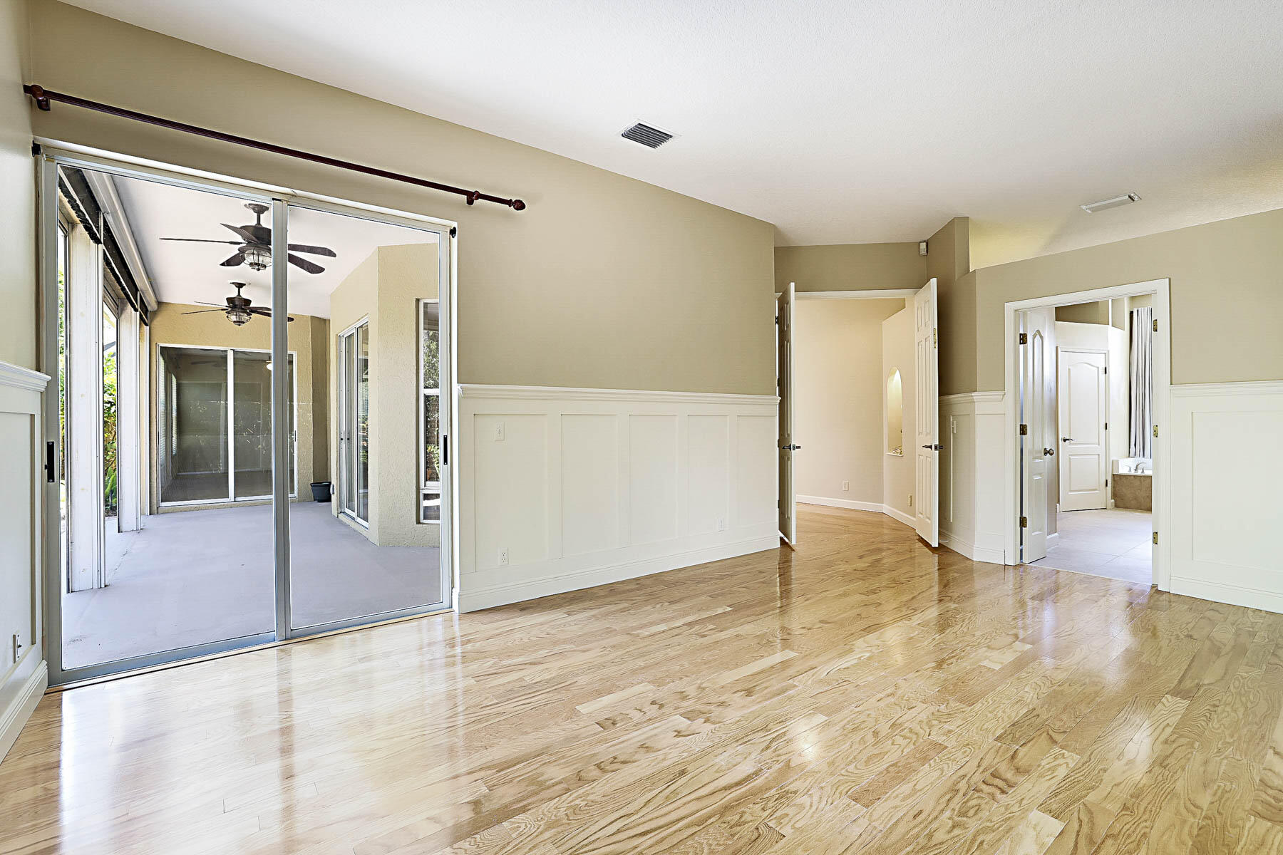 227 Shorewood Way