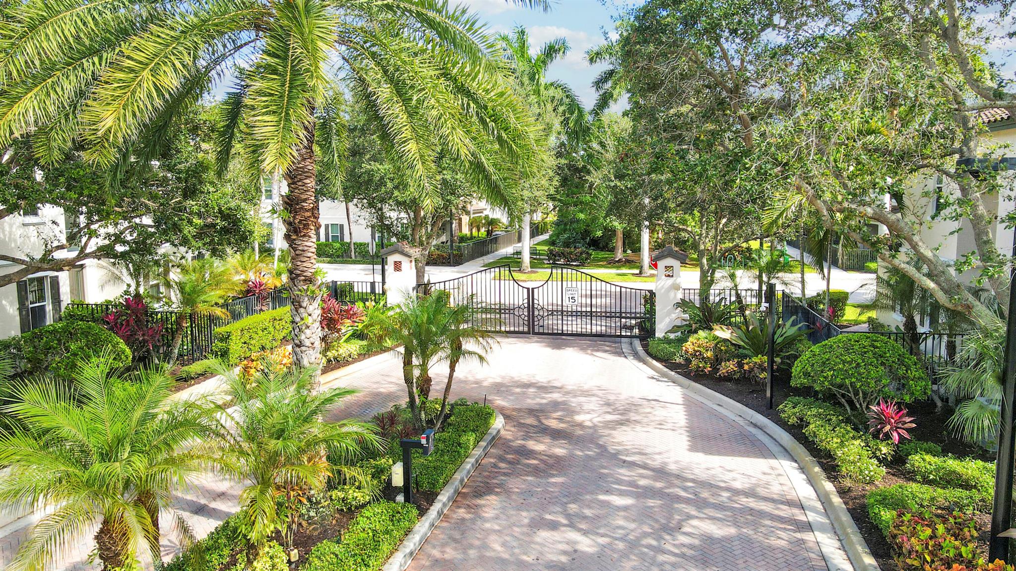 4558 Mediterranean Circle