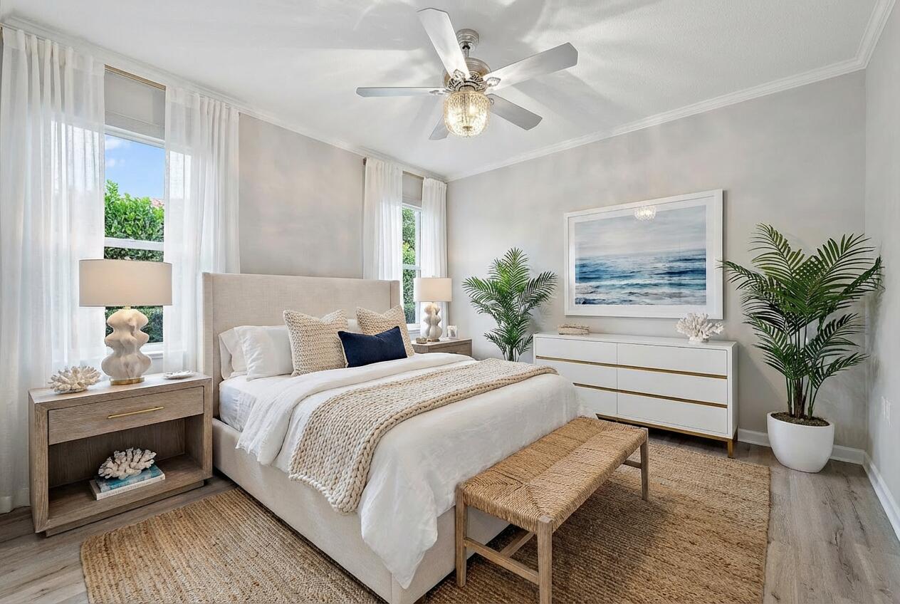 9790 SE Crape Myrtle Court