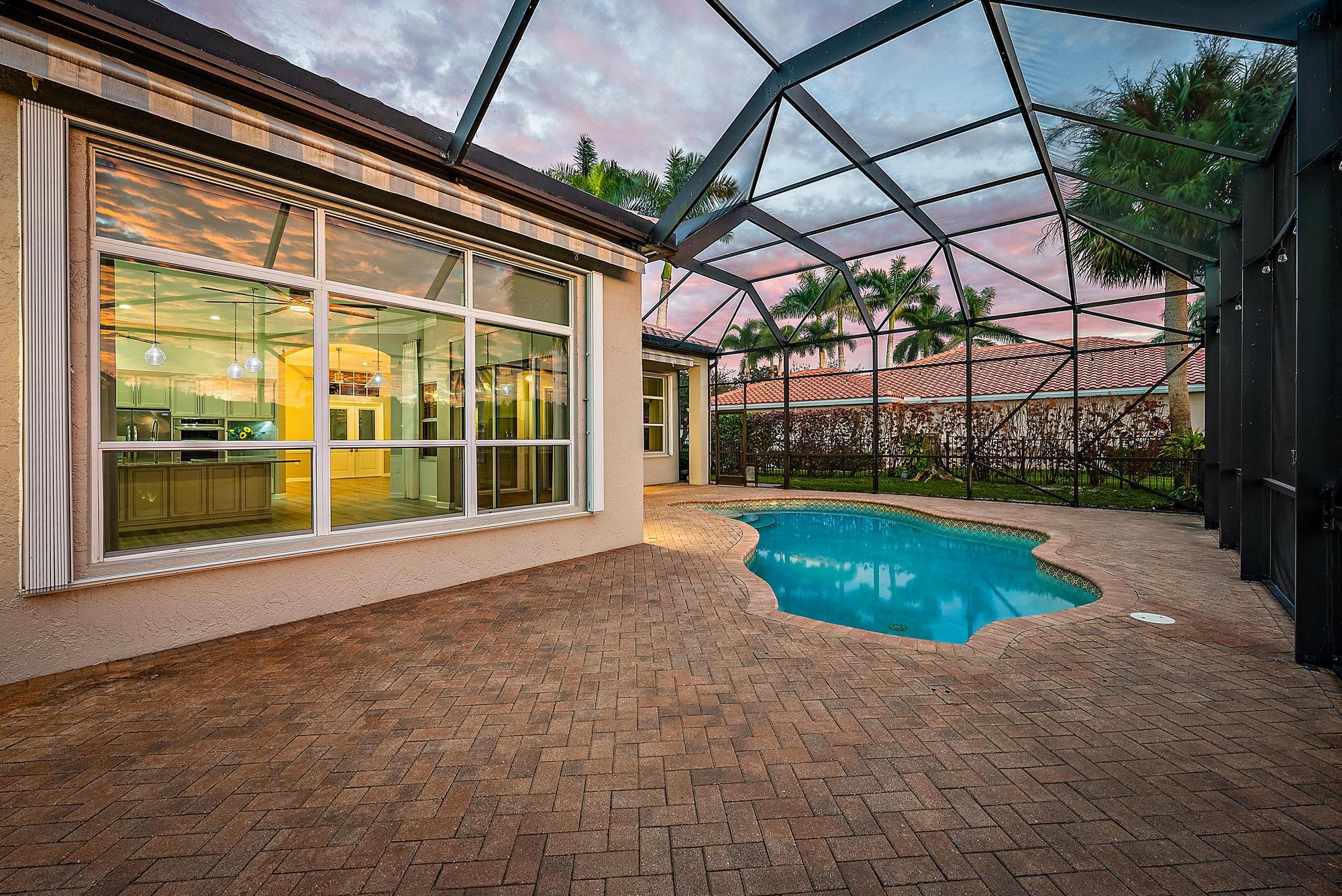 9790 SE Crape Myrtle Court