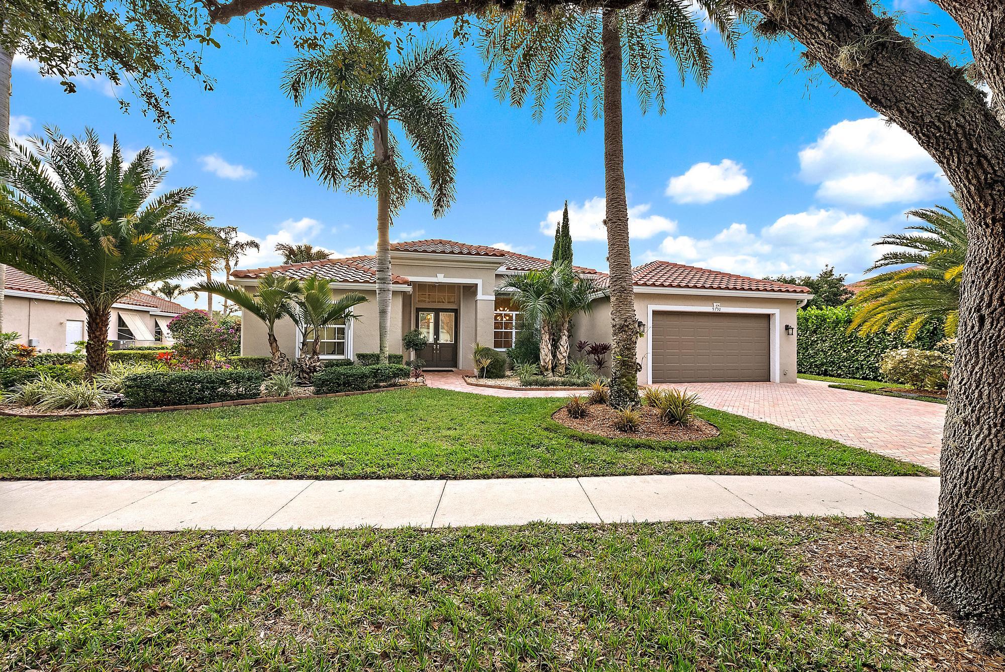 9790 SE Crape Myrtle Court