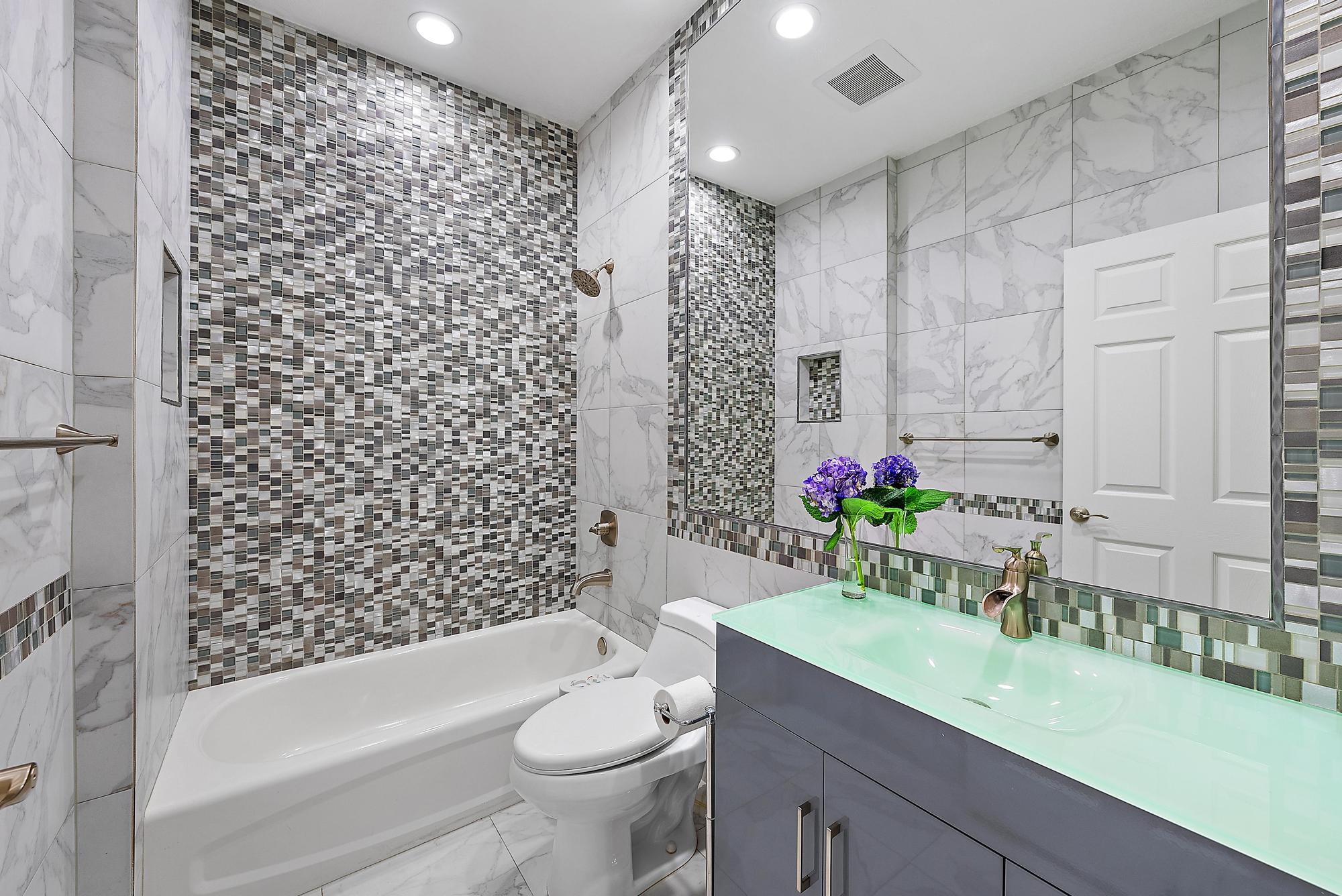 9790 SE Crape Myrtle Court