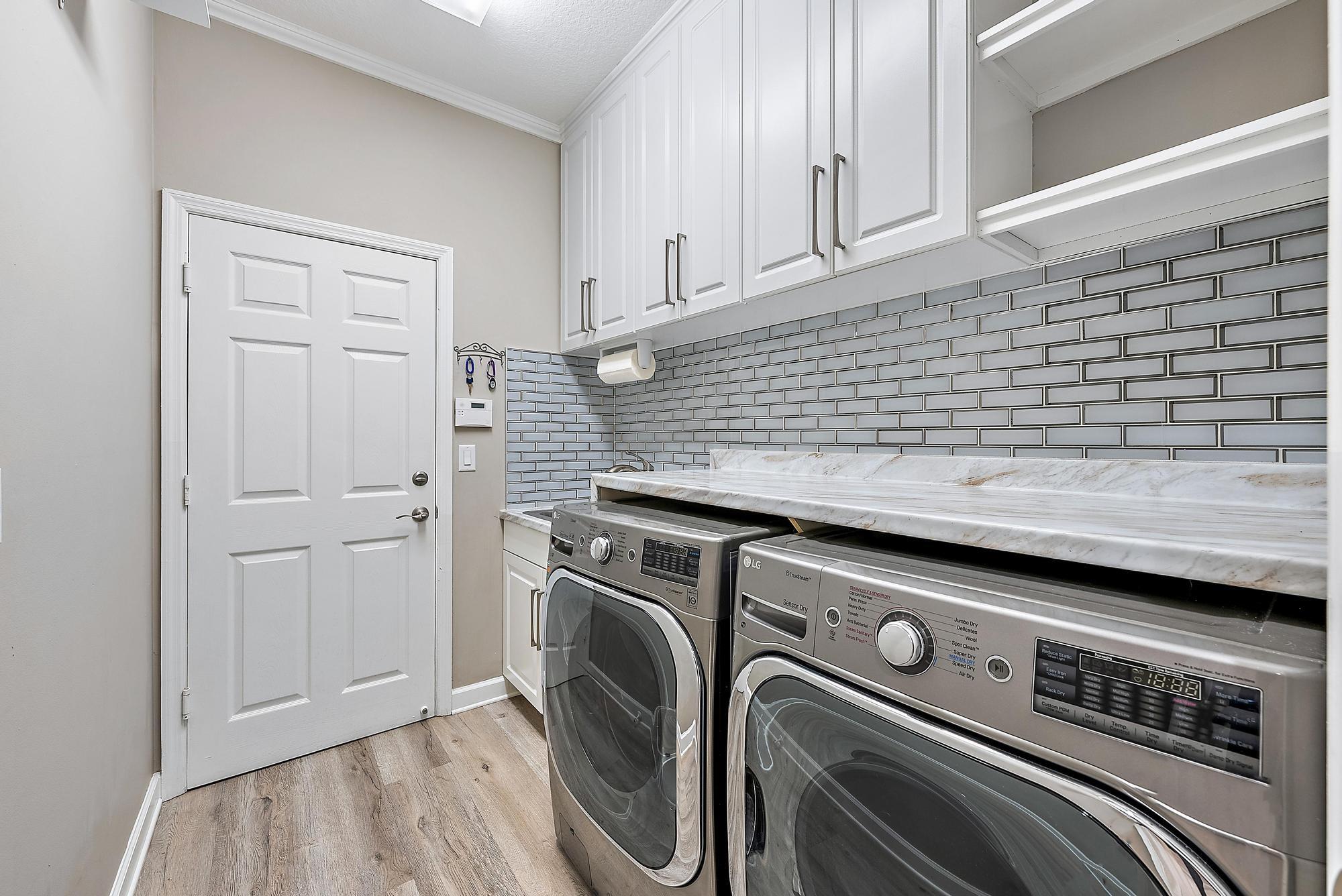 9790 SE Crape Myrtle Court