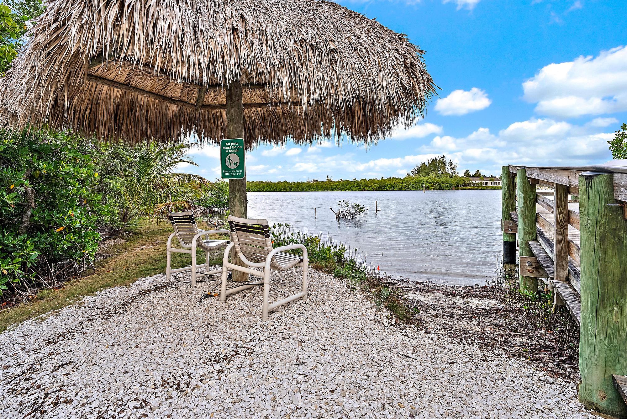 9790 SE Crape Myrtle Court