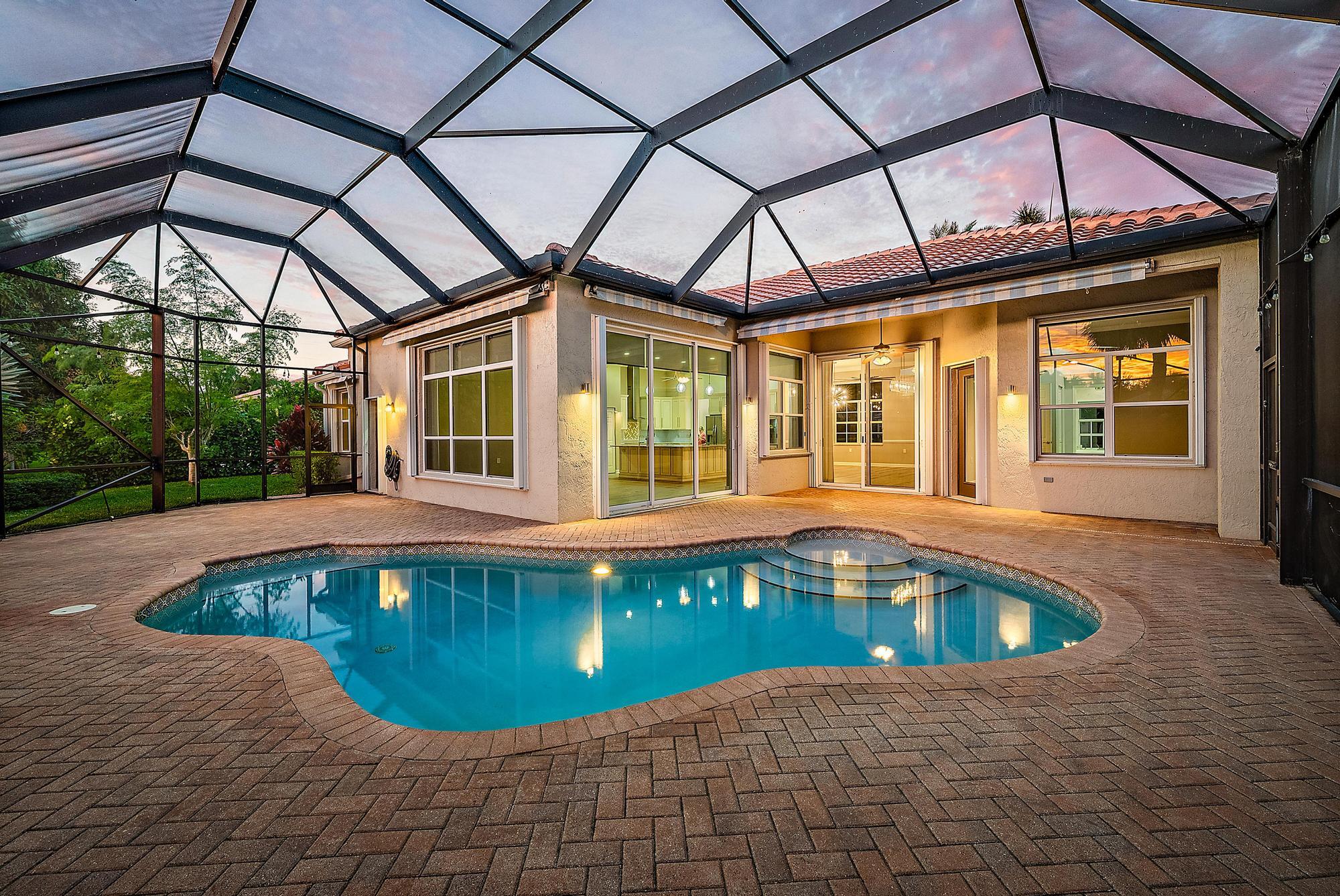 9790 SE Crape Myrtle Court