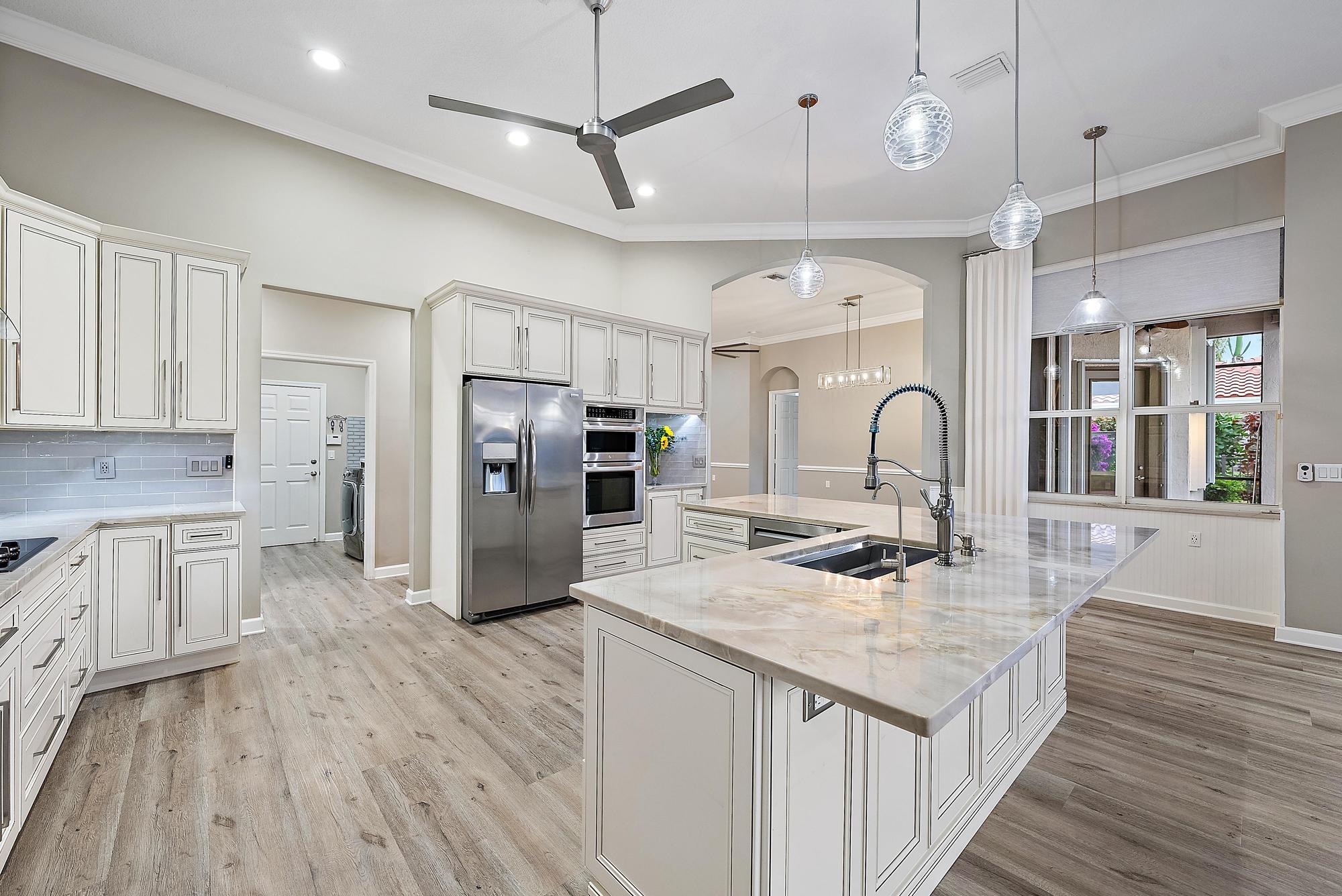 9790 SE Crape Myrtle Court