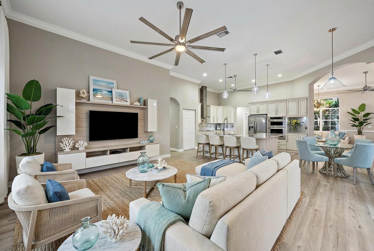 9790 SE Crape Myrtle Court