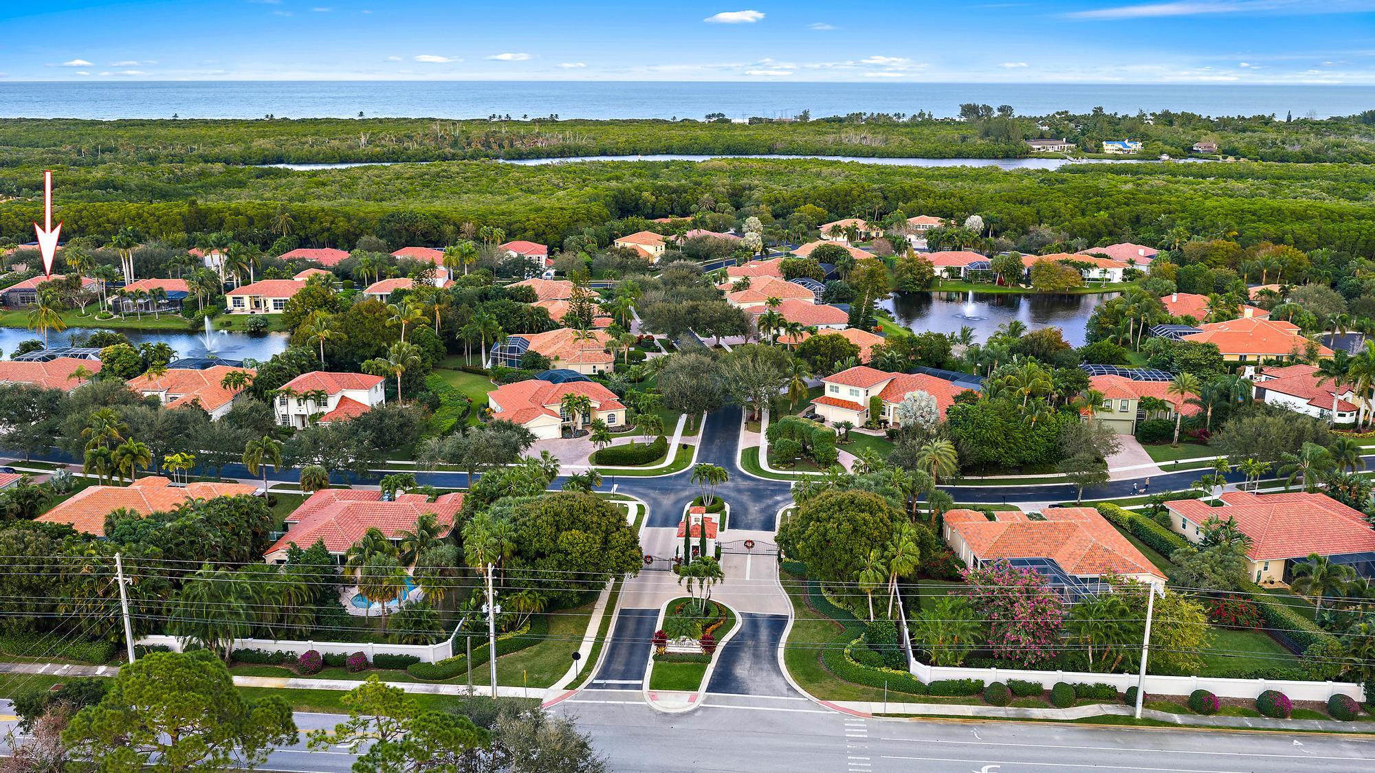 9790 SE Crape Myrtle Court