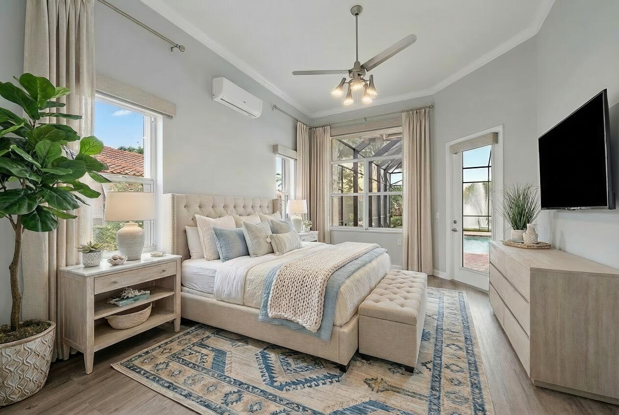 9790 SE Crape Myrtle Court