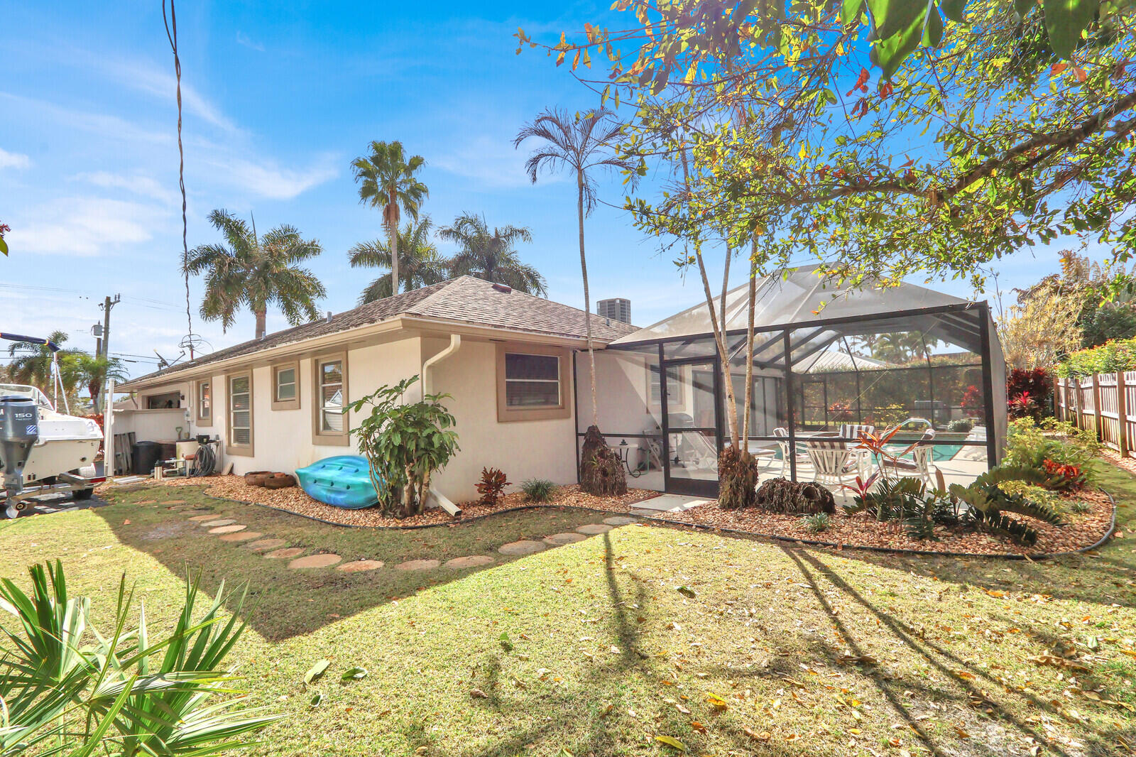 36 SE Saddleback Road