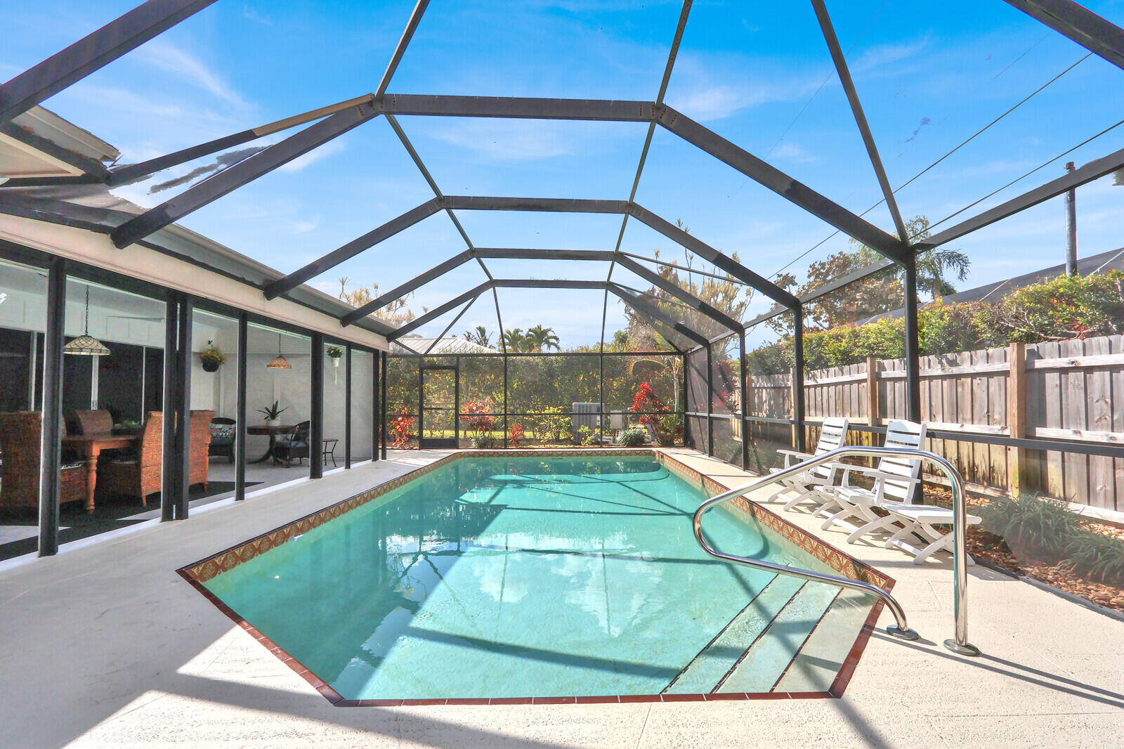 36 SE Saddleback Road