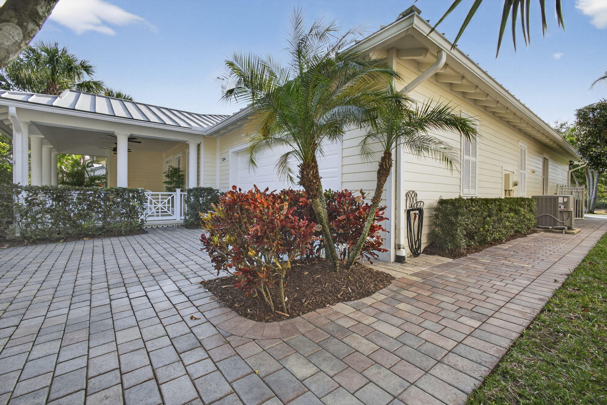 3260 Wymberly Drive