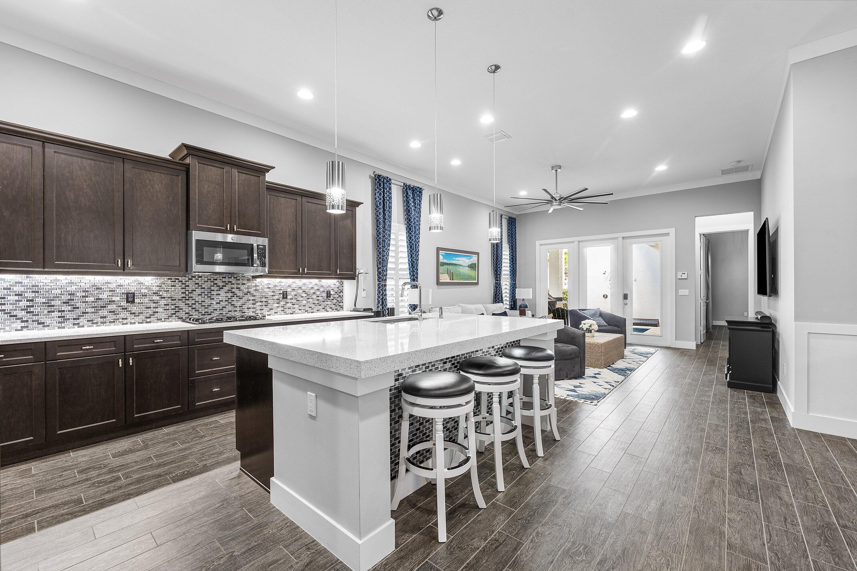 8063 Hobbes Way