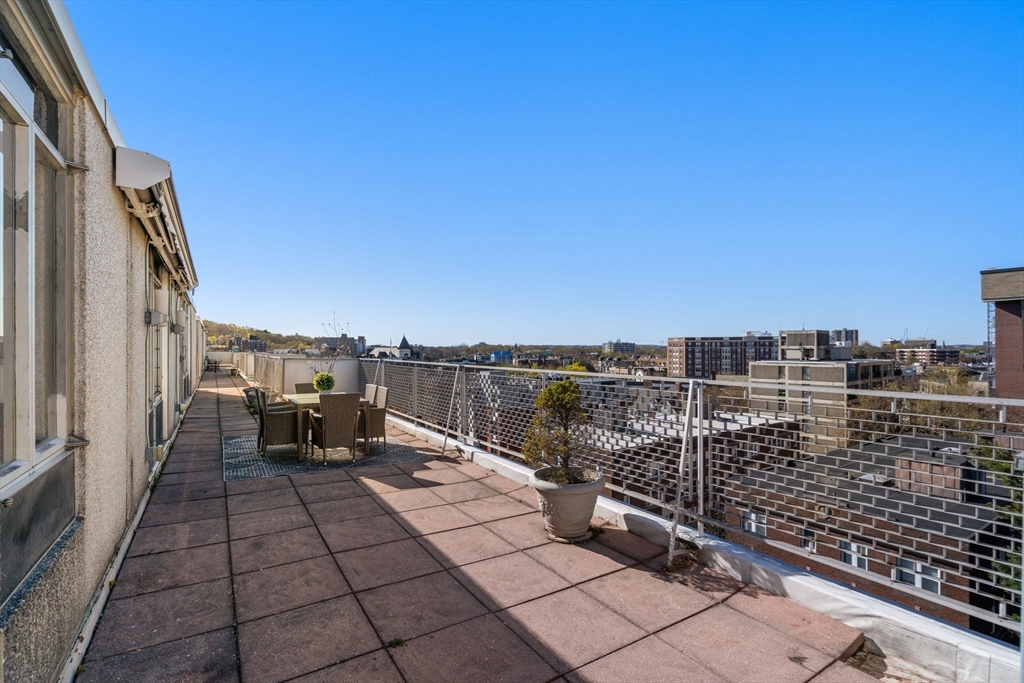 45 Longwood Ave. Unit: PHB