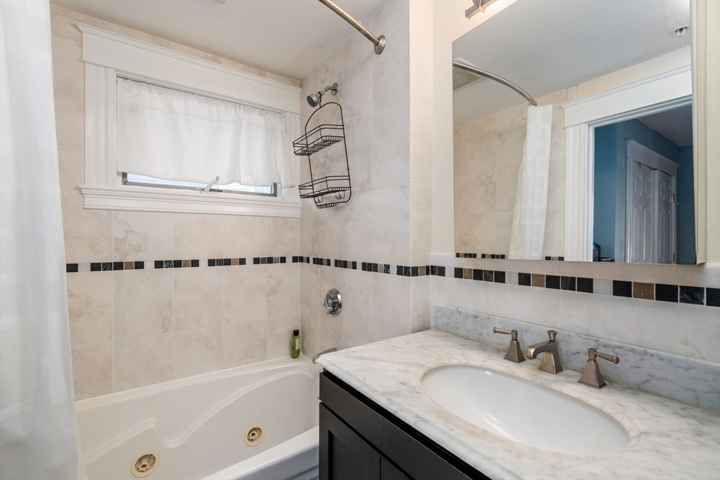 59 Craigie St # 2