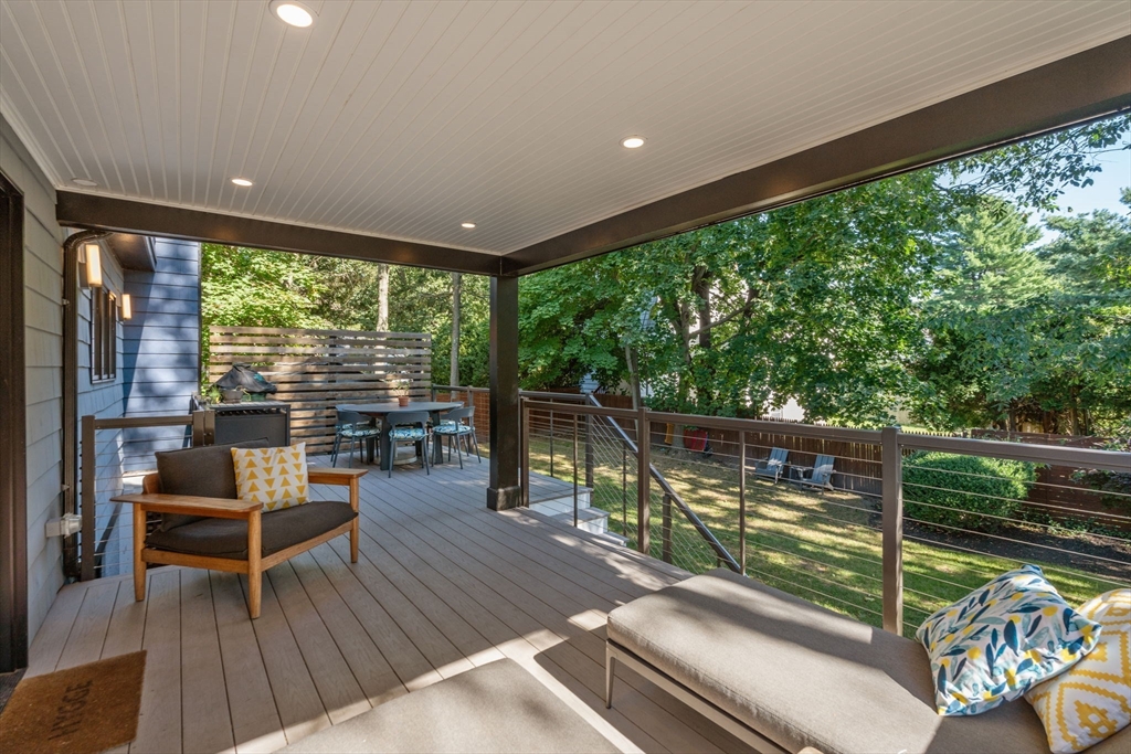 30 Country Rd
