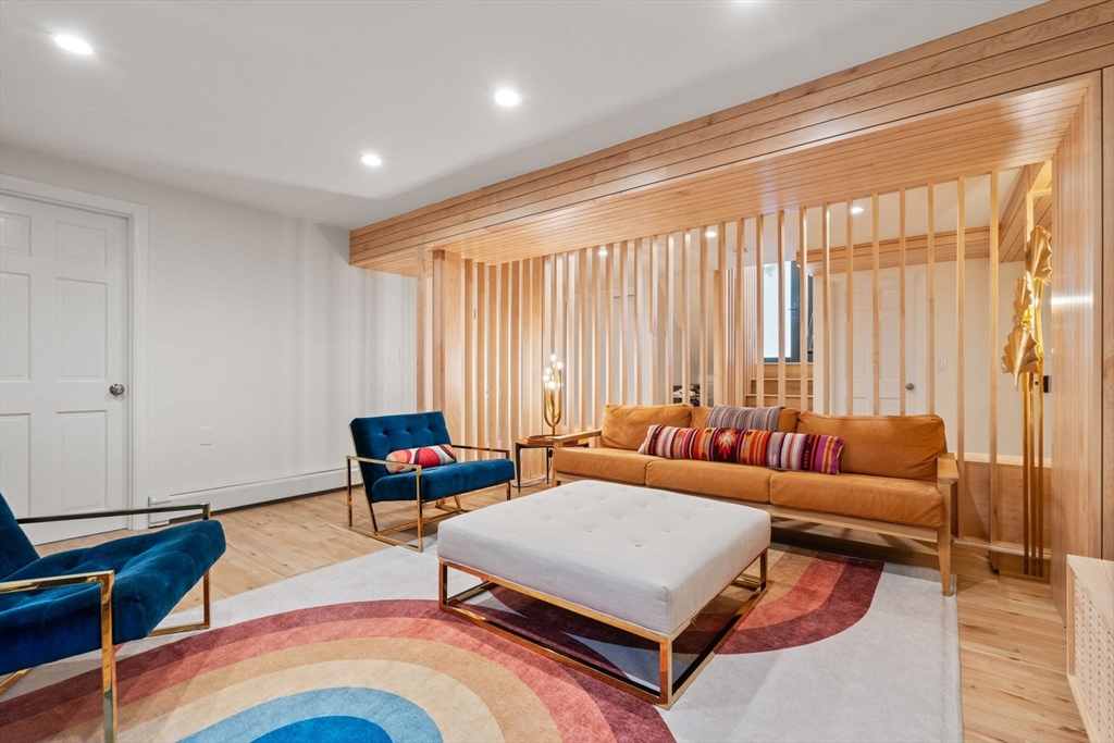 30 Country Rd