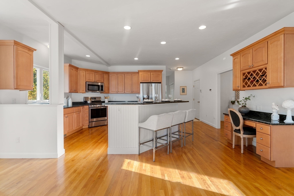 16 Brookbury Circle