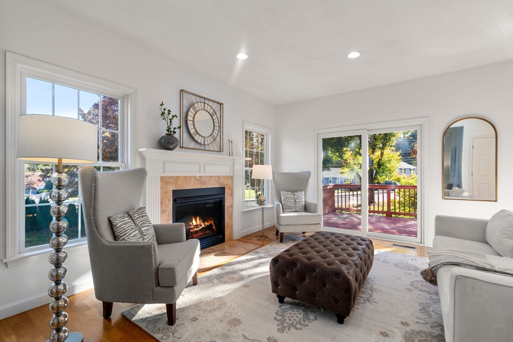 16 Brookbury Circle