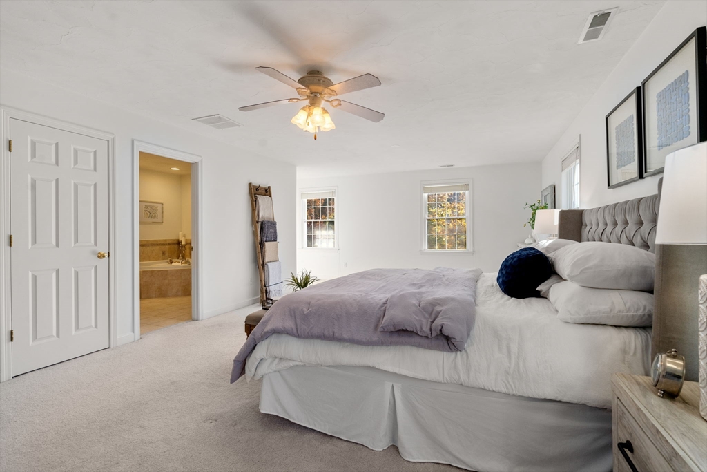 16 Brookbury Circle