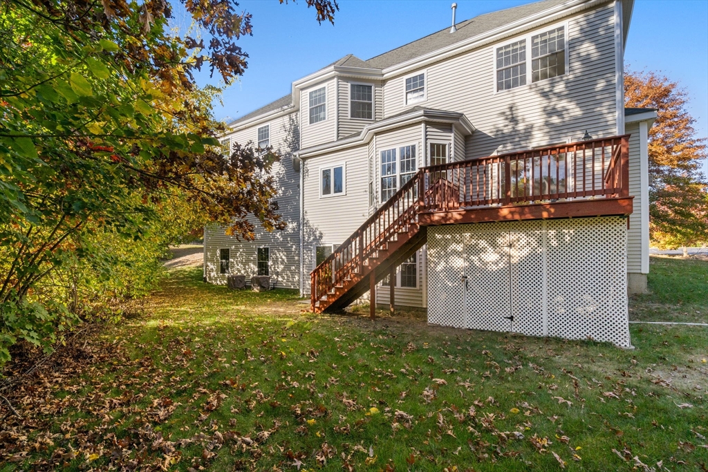 16 Brookbury Circle