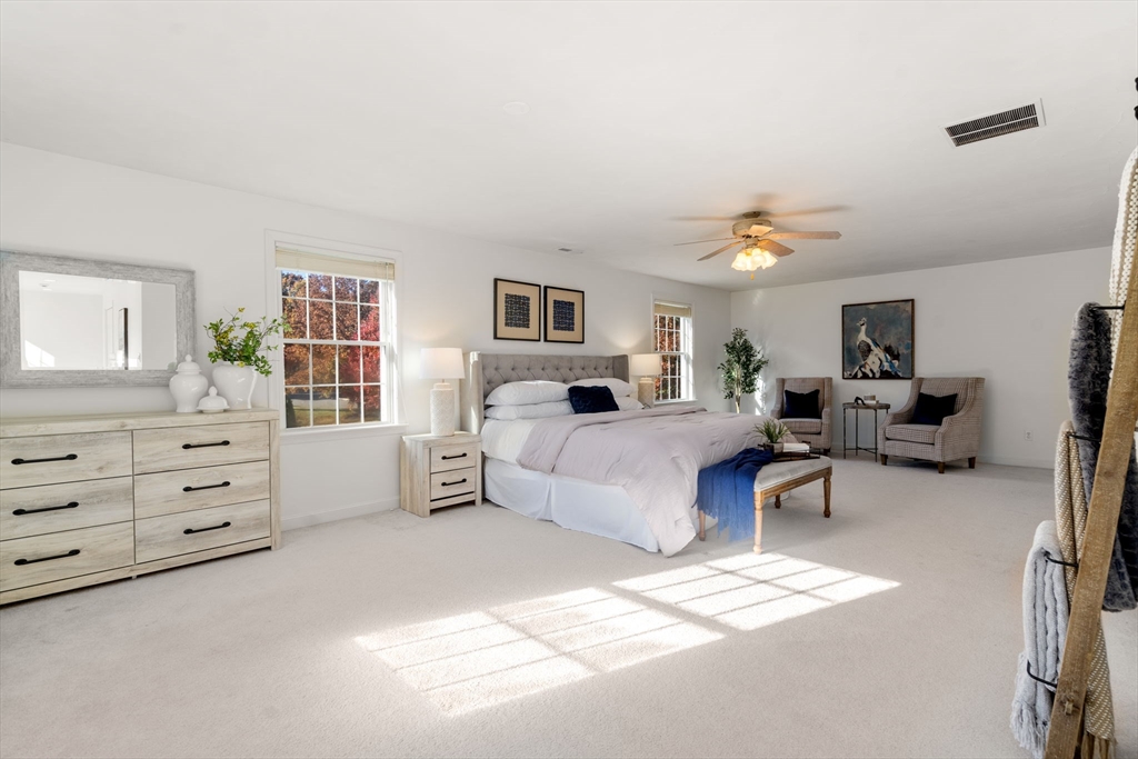 16 Brookbury Circle