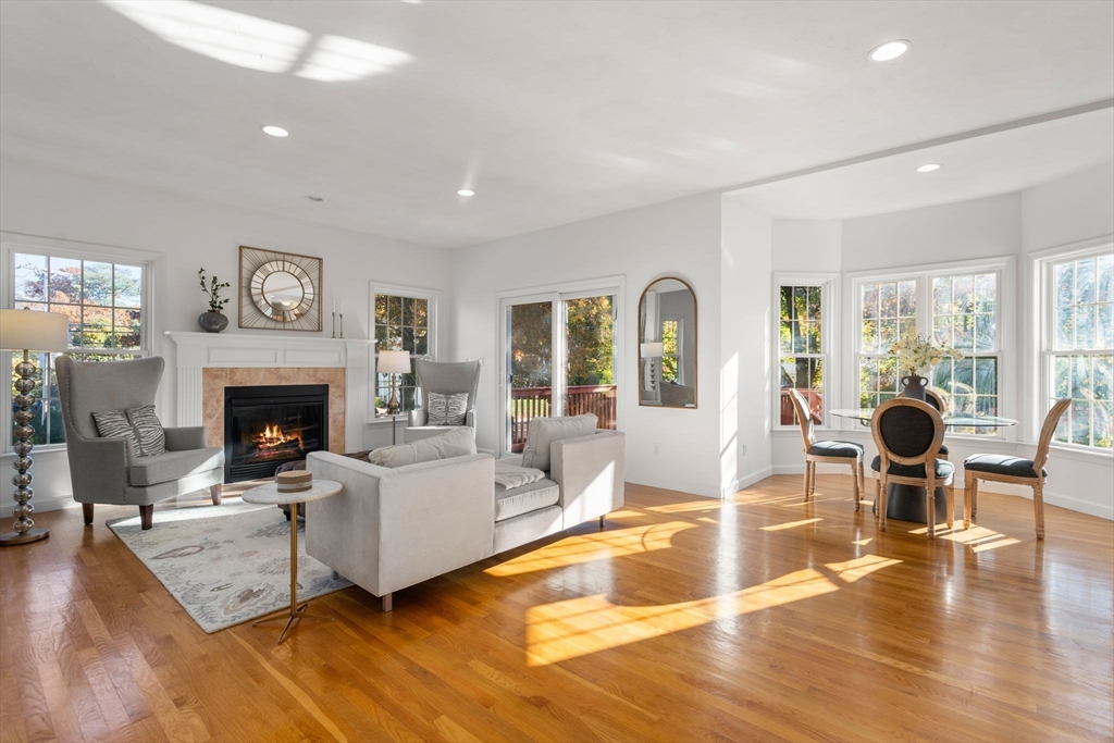 16 Brookbury Circle