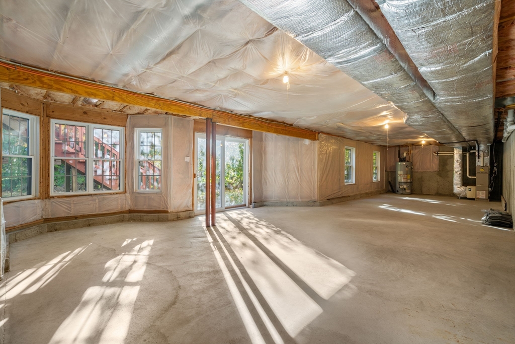16 Brookbury Circle