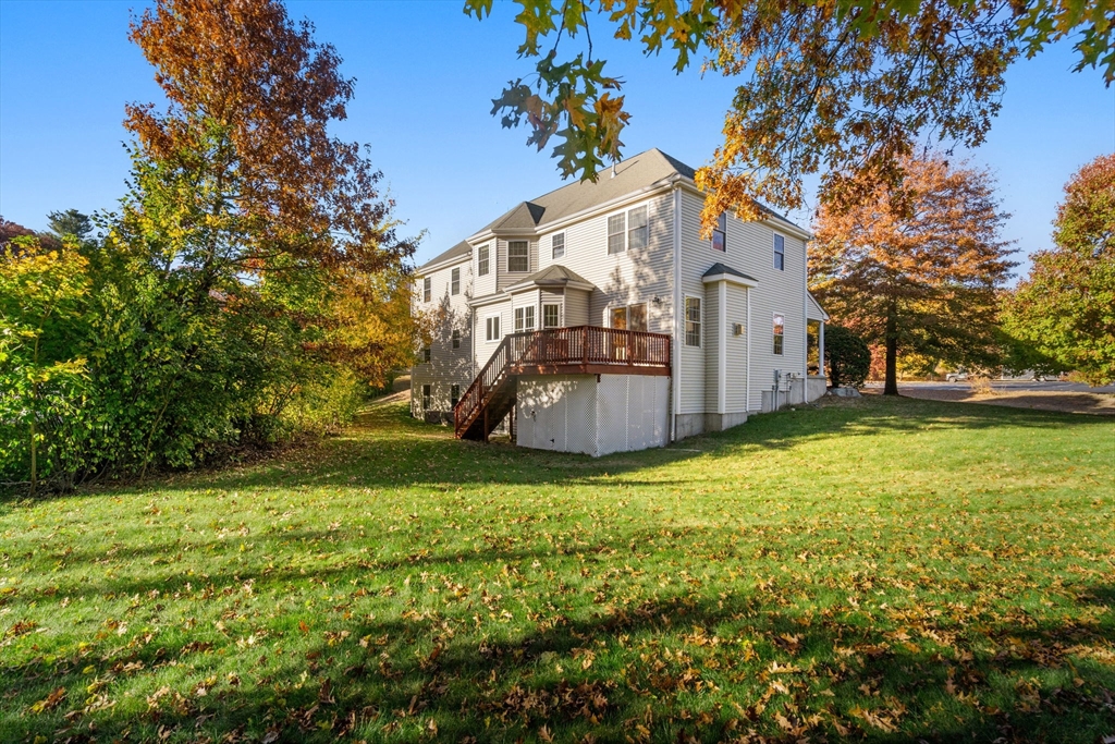 16 Brookbury Circle