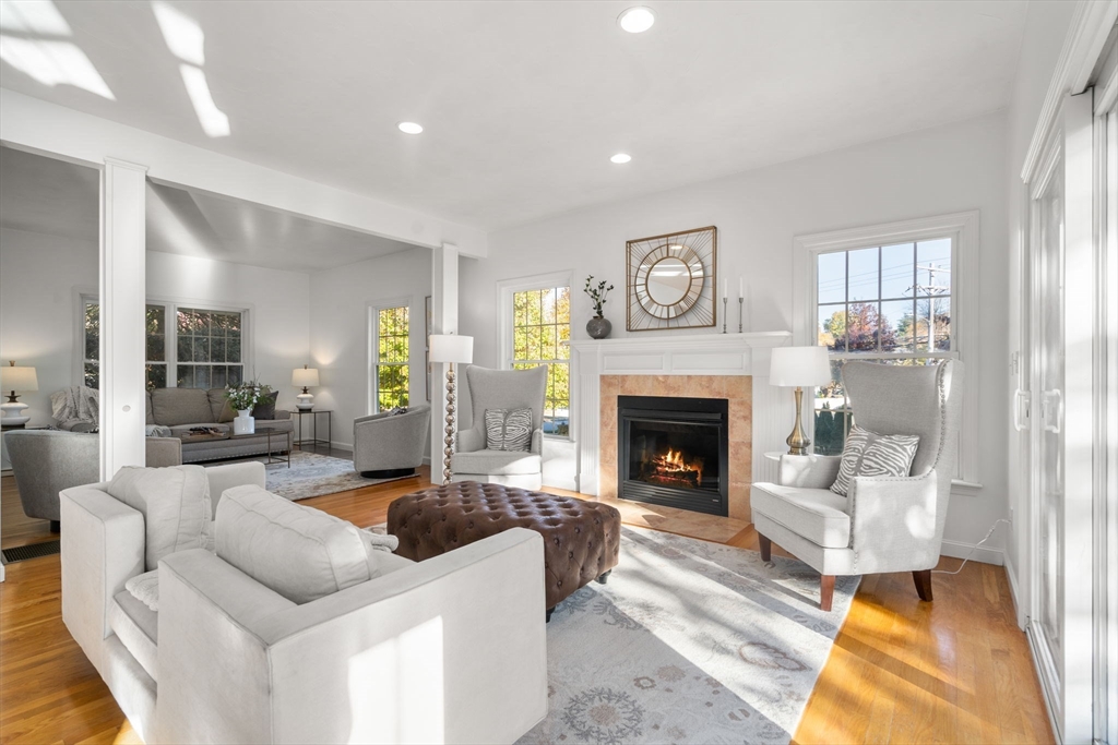 16 Brookbury Circle