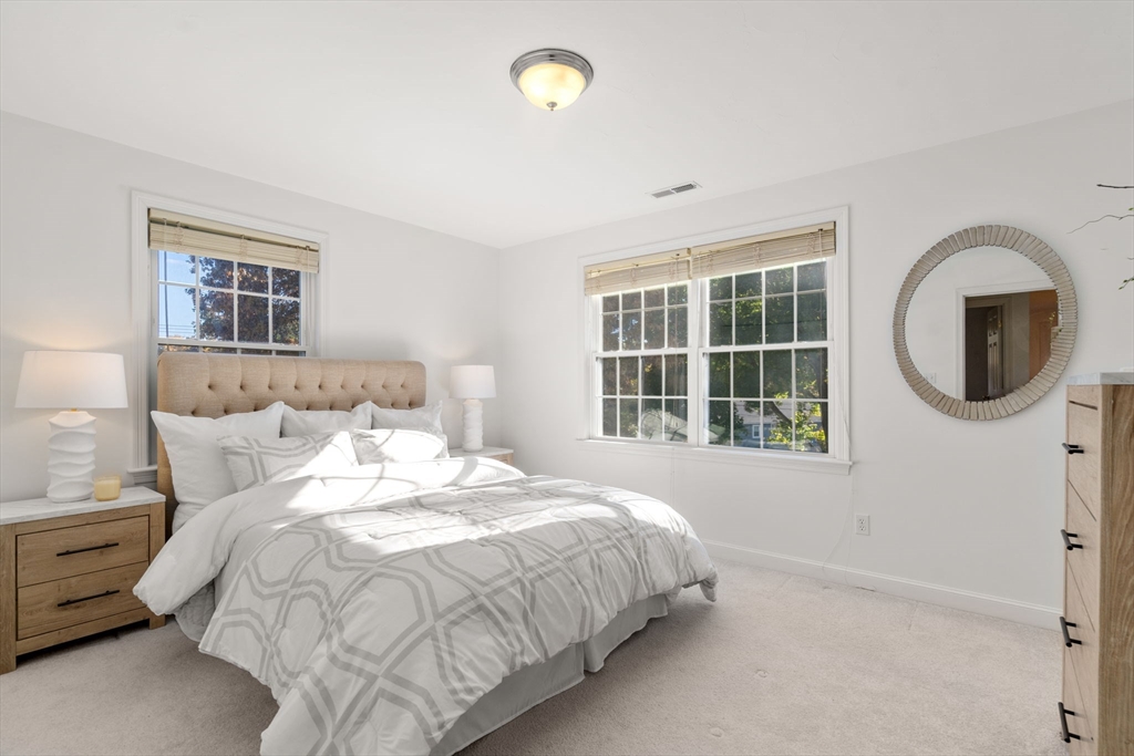 16 Brookbury Circle